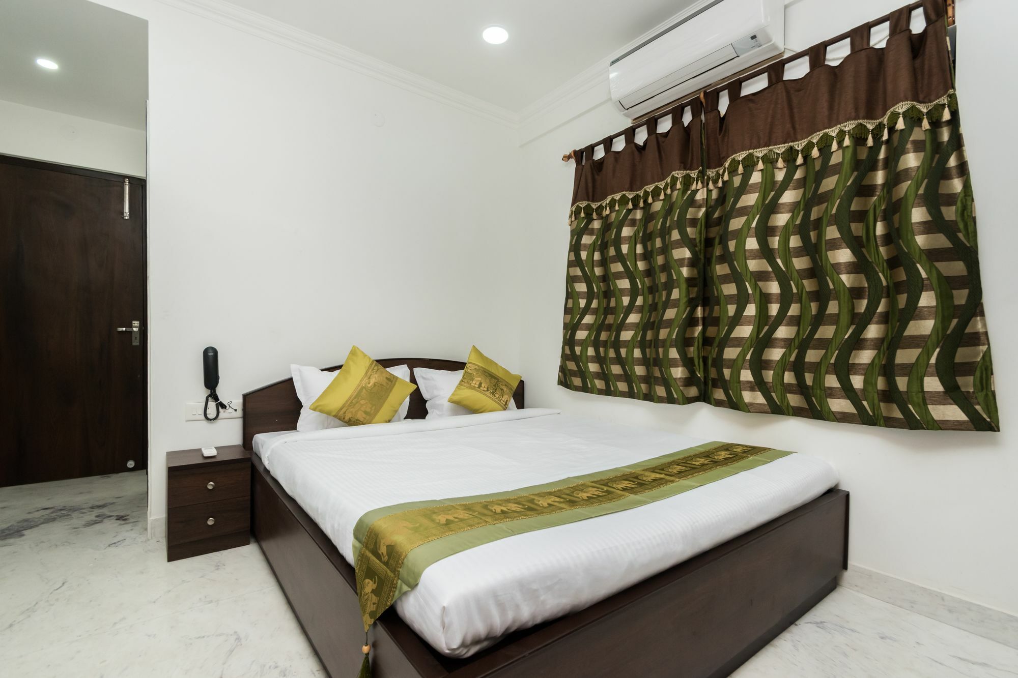 Super Hotel O New Town Near Axis Mall Formerly Spandan Inn Calcuta Exterior foto